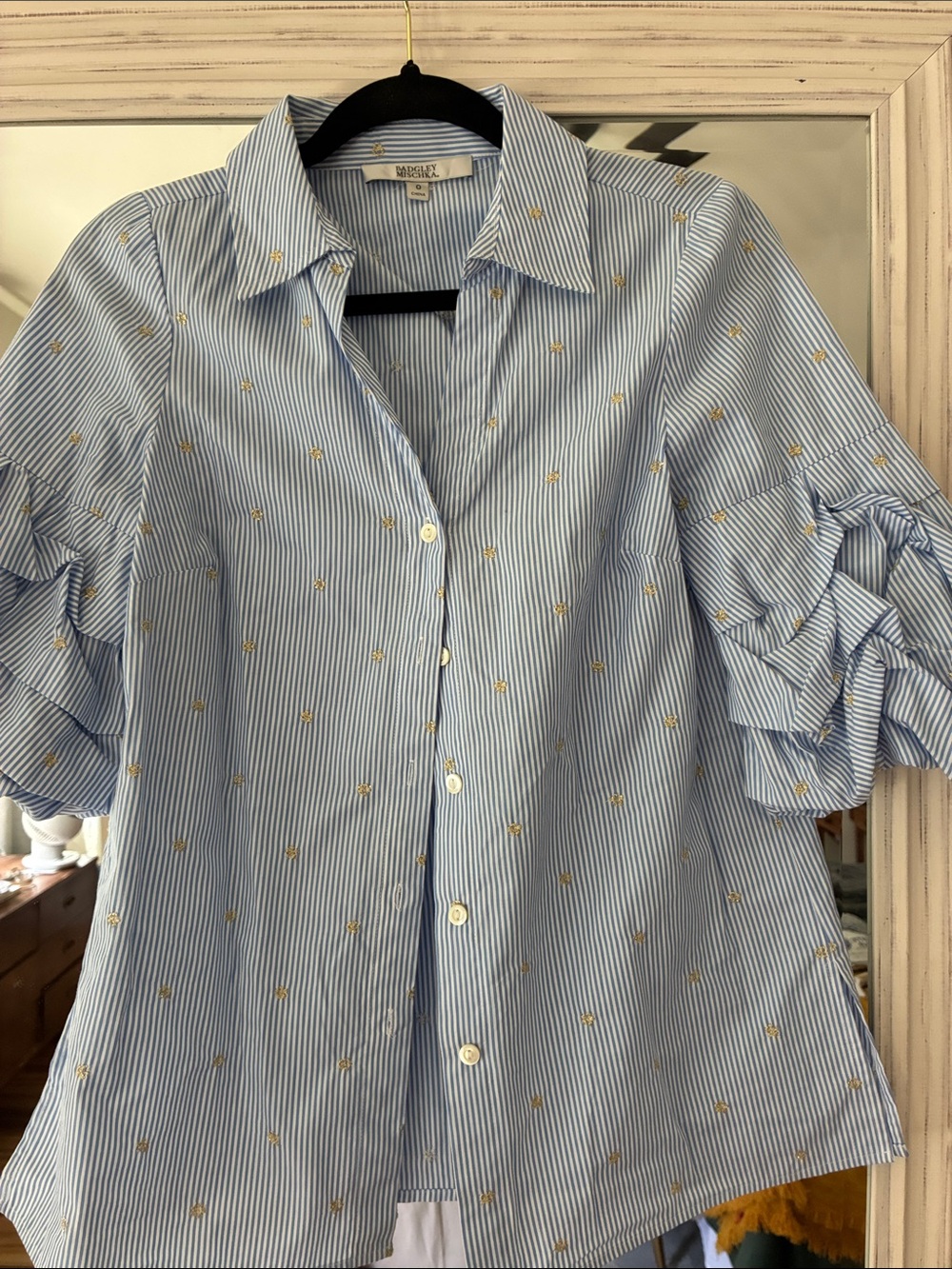✨CLOSET CLEAROUT✨Badgley Mischka Striped Blue Ruffle Sleeve Button-Up Size‎ 0
